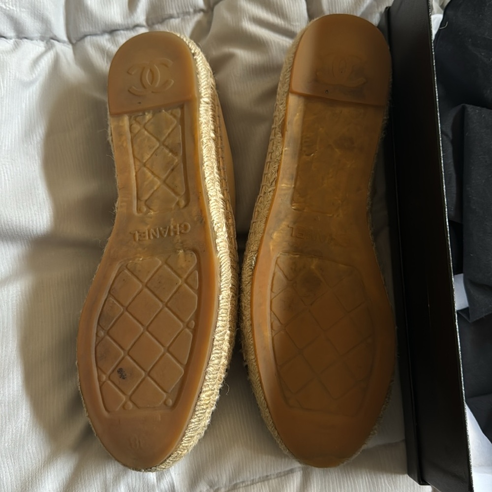 Chanel lamb skin espadrilles black and beige - Picture 3 of 4